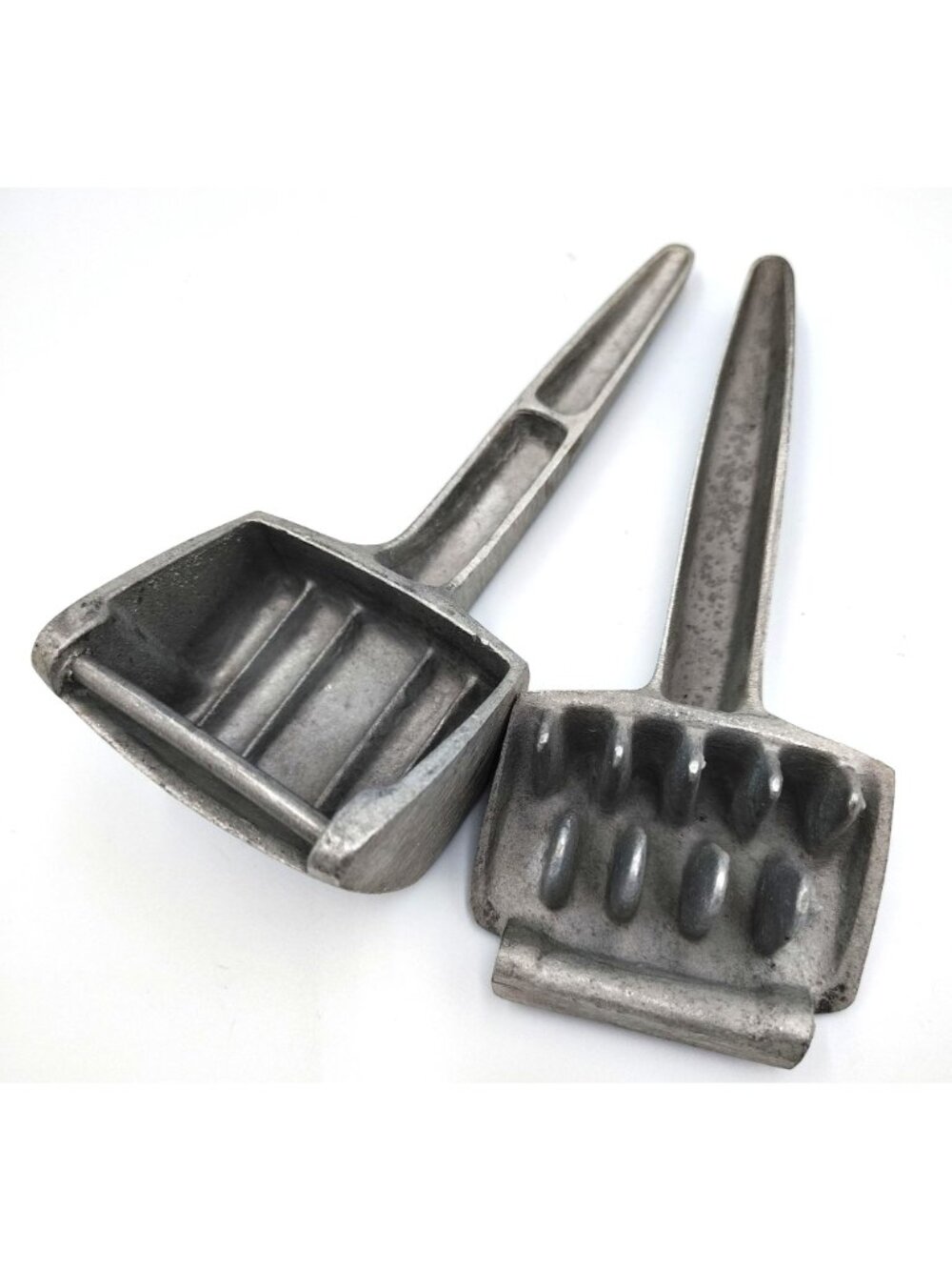 Vintage Crush-A-Cube Ice Cube Crusher Cast Metal Bar Cocktail Tool USA - Picture 10 of 14